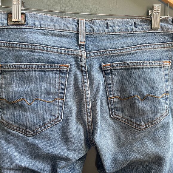 Red Engine Women's Vintage Denim Cropped Jeans Size 28 EUC - Picture 3 of 14